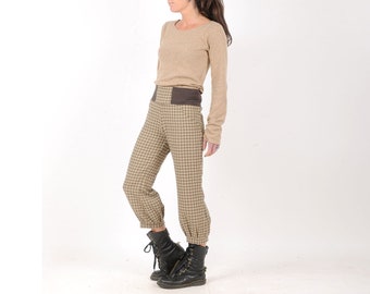 Womens cropped pants with stretchy belt, beige and black checks, ankle length puffy pants, Size XS, S, M, L