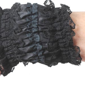 Short black wristwarmers, lace cuffs, fall-winter accessory, MALAM image 3