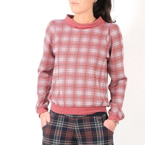 Womens red checkered and striped jersey blouse with boat cowl, size UK 14 image 4