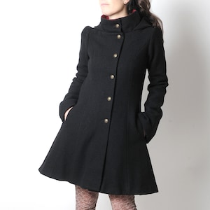 Manteau noir à capuche ronde, manteau d'hiver en laine noire, manteau femme évasé Votre taille, MALAM image 1