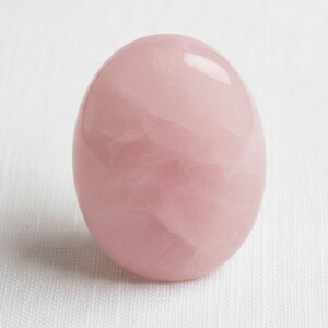 ROSE QUARTZ Palm Stone – Love,Emotional Healing, Heart Chakra