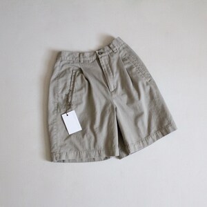 pleated trouser shorts | vintage Gap shorts | beige khaki shorts