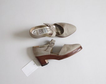 kreideige Nubuck-Fersen | Mary Janes 7,5 | beige Fersen 8