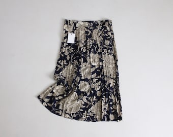 navy floral skirt | floral rayon skirt | cottage rose skirt