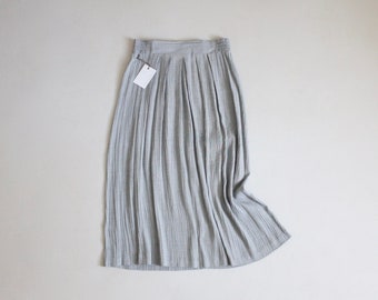 gray crinkle skirt | 1990's midi skirt | textured grey skirt