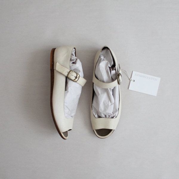 cream leather flats | size 7.5 flats | mary jane flats