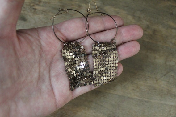 brassy metal earrings | metal mesh earrings | 197… - image 3