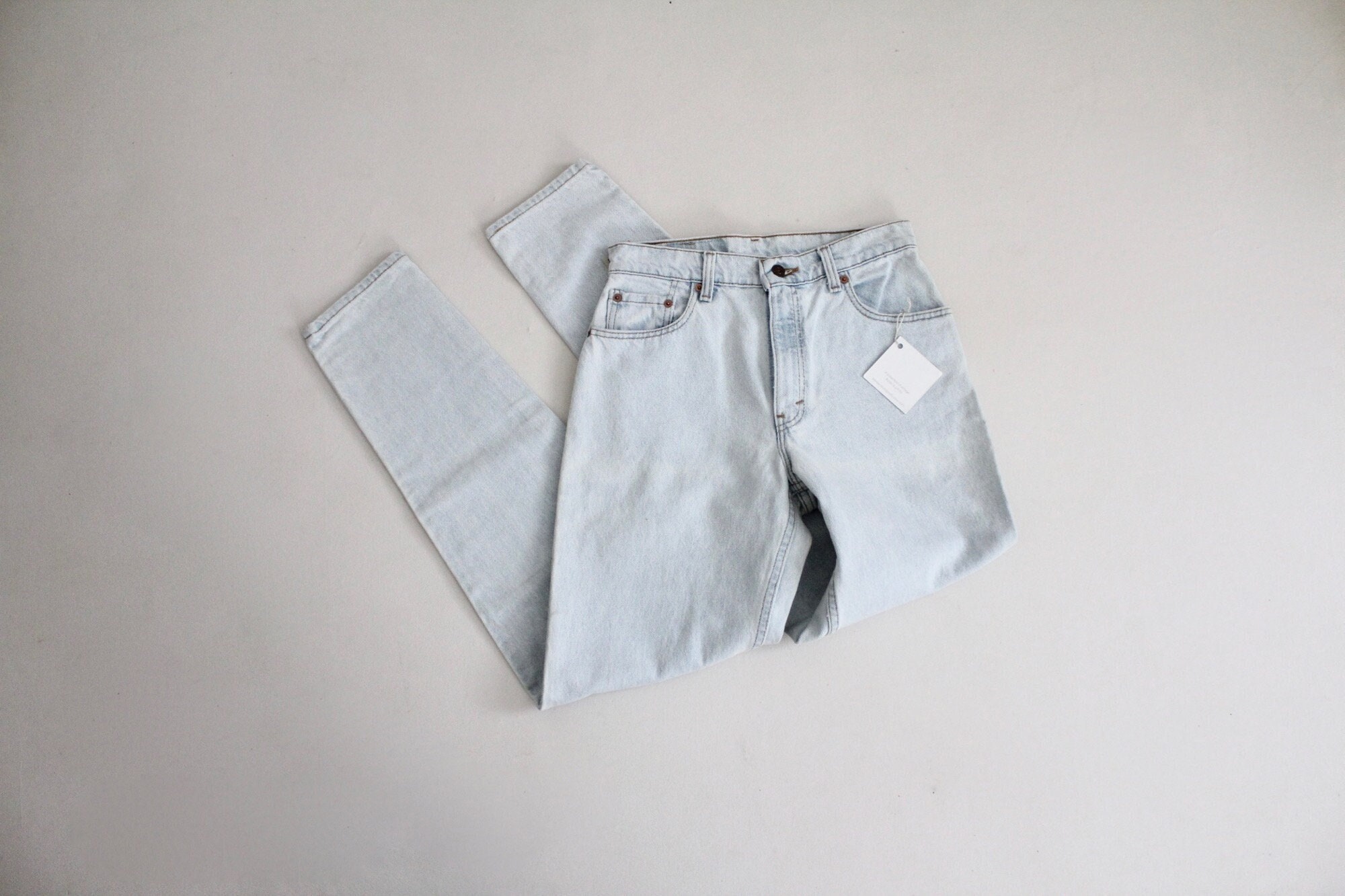 deadstock Levis Jeans | vintage Levi's 550 | high waist denim