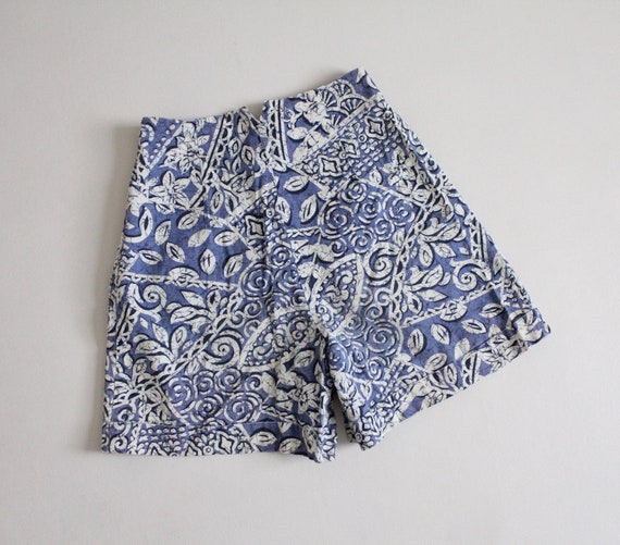 blue floral shorts | pleated shorts | high waiste… - image 5