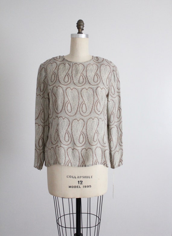 silk paisley blouse | gray silk blouse | vintage … - image 4