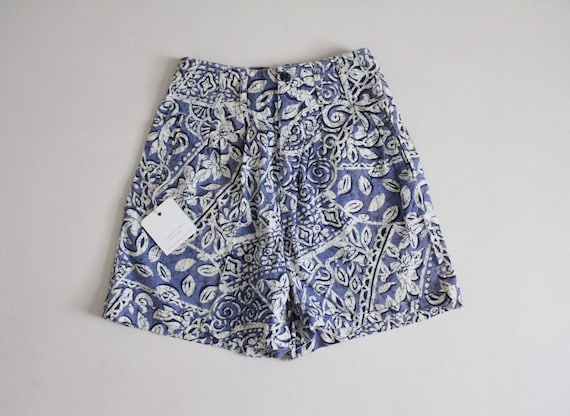 blue floral shorts | pleated shorts | high waiste… - image 3