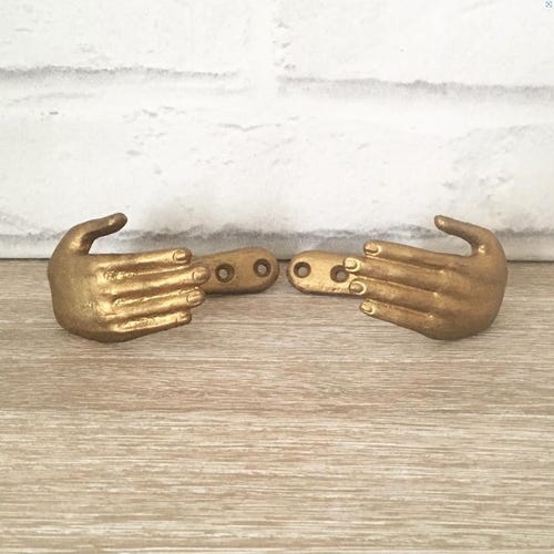 Pair of 2 Vintage Style Gold Hands Hook Or Curtain Tie Back Wall Mounted Home Decor Gift Tieback Coat Hanger Holder Golden Home Decor Luxury