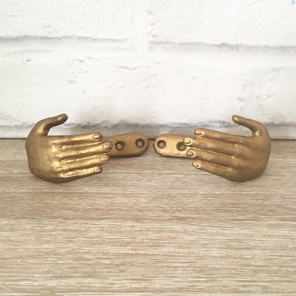 Pair of 2 Vintage Style Gold Hands Hook Or Curtain Tie Back Wall Mounted Home Decor Gift Tieback Coat Hanger Holder Golden Home Decor Luxury