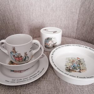 Wedgwood Peter Rabbit 5 Piece Nursery Set Baby Toddler Bowls, Plate, Cup, Bank - Beatrix Potter