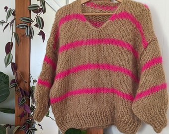 Maglione in mohair lavorato a mano