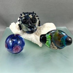 Exceptional handmade glass  beads, 3 beads 1 price, lampwork face bead, round wave bead, organic design bead, jewelry designers, focal beads
