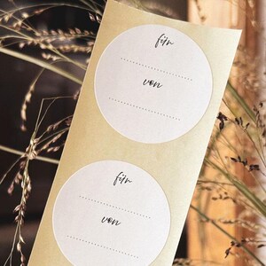 Aufkleber, Sticker | „für von“ | 32, 64 oder 128 Stück | rund, 4 cm | weiß bzw. cremefarben | beschreibbar | klimaneutraler Druck