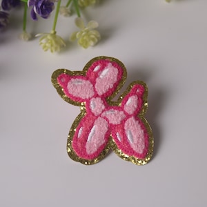 chenilleballonghundmärke, rosa, strykmärke, broderat märke, roligt märke, coolt märke, för väst, för tygväska