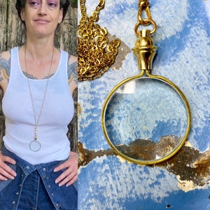 Magnifying Glass Necklace. 3X Glass Magnifier Gold Tones. Monocle/ Reading glass