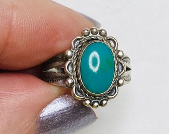 Vintage Sterling and Turquoise Ring w Stampings , Sz 7, eb86