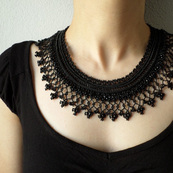 Black beaded crochet necklace - Collar necklace with black beaded lace