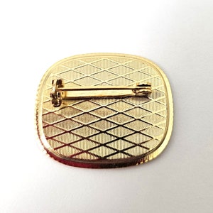 Vintage Damascene Rectangular Pin or Brooch in a Geometric Pattern in Gold. image 2