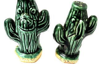 Vintage Pair of Ceramic Saguaro Cactus Salt and Pepper Shakers Grand Canyon Funny Faces Noses