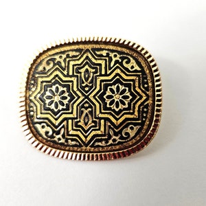 Vintage Damascene Rectangular Pin or Brooch in a Geometric Pattern in Gold. image 1