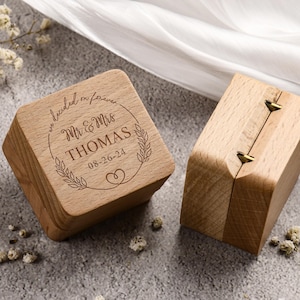 Personalized Wood Ring Box, Round Engagement Ring Box, Double Ring Bearer Box, Custom Ring Box, Wedding Ring Box, Ring Box Proposal