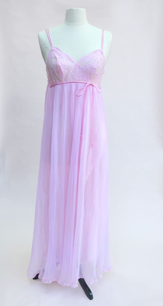 Vintage Nightgown / Vintage Pink Nightgown / 70s N