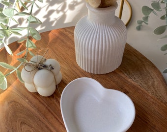 Heart trinket bowl, home accessories, dish, trinket dish, homewares, home accents, home gifts, housewarming gifts, gifts for her, heart