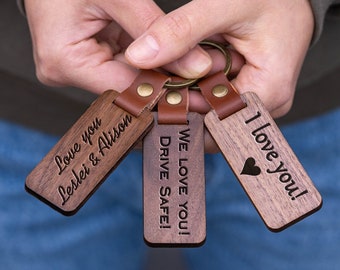 Llavero de madera de nogal grabado, regalo de aniversario personalizado