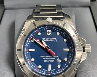 Reloj de buceo profesional Victorinox.