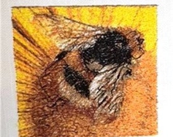 Conception Abeille sur Fleur