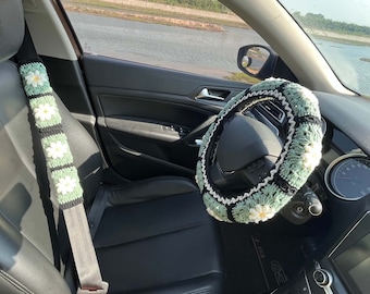 Gehaakte stuurhoes set voor vrouwen, schattige madeliefjebloem gordelkussenhoezen, boho cadeau oma vierkant auto-accessoires decoraties