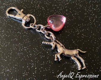 Llavero con forma de corazón de unicornio, diseño original