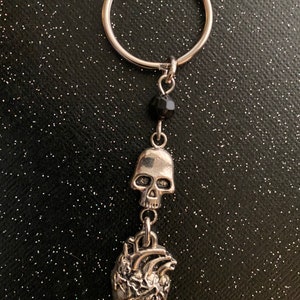 Telltale Heart Macabre Skull Keychain image 2