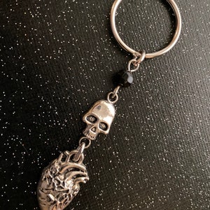 Telltale Heart Macabre Skull Keychain image 3