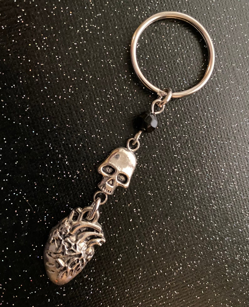 Telltale Heart Macabre Skull Keychain image 3