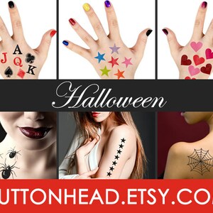Puede incluir: Una colecci&oacute;n de tatuajes temporales con s&iacute;mbolos de cartas de juego, estrellas coloridas, corazones, ara&ntilde;as negras, una fila vertical de estrellas negras y un dise&ntilde;o de telara&ntilde;a. La imagen incluye el texto Halloween y BUTTONHEAD.ETSY.COM.