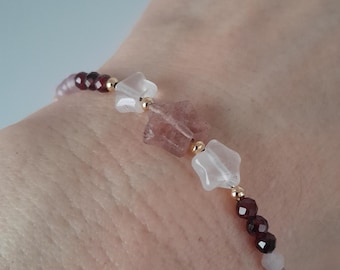 Liefdesmanifestatie, zelfliefdearmband, rozenkwarts, aardbeikwarts, rhodoniet, granaat