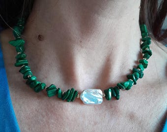 Malachietketting met zoetwaterparel, malachietchokerketting, groene hartchakraketting