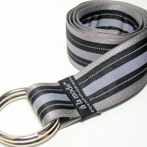 the seatbelt belt - gray w\/ reflective ribbon