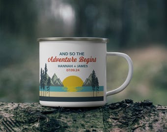Taza de camping esmaltada personalizada, regalo de aventura para recién casados