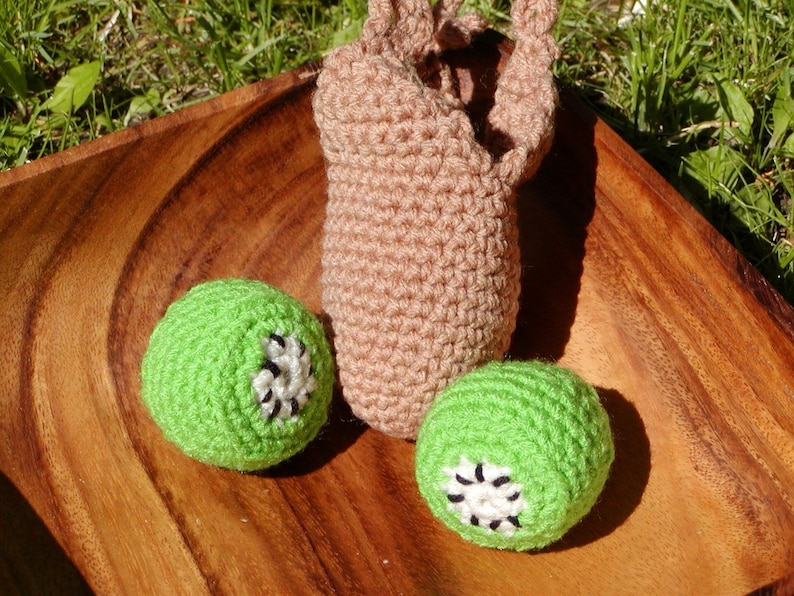 Crocheted Peelable Kiwi AmigurumiPDFPATTERN image 1