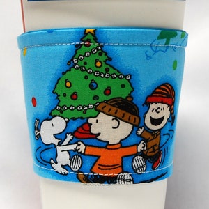 Przytulny kubek do kawy, rękaw na kubek, przyjazny dla środowiska, wsuwany, prezent dla nauczyciela, prezent dla współpracownika, kup 5 i otrzymaj 1 gratis: Charlie Brown, Linus, choinka Snoopy'ego