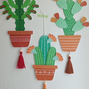 DIY PRINTABLE - Three Little Cacti - paper craft, paper cactus, wall decor, hanging decoration, downloadable files with tutorial