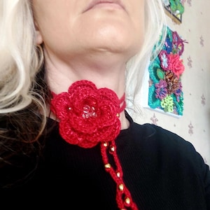 Crochet Rose Choker: Soft Cotton Flower Necklace