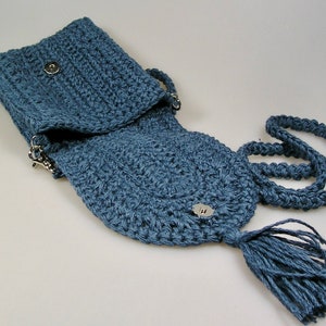 Small blue handmade crochet shoulder bag image 6