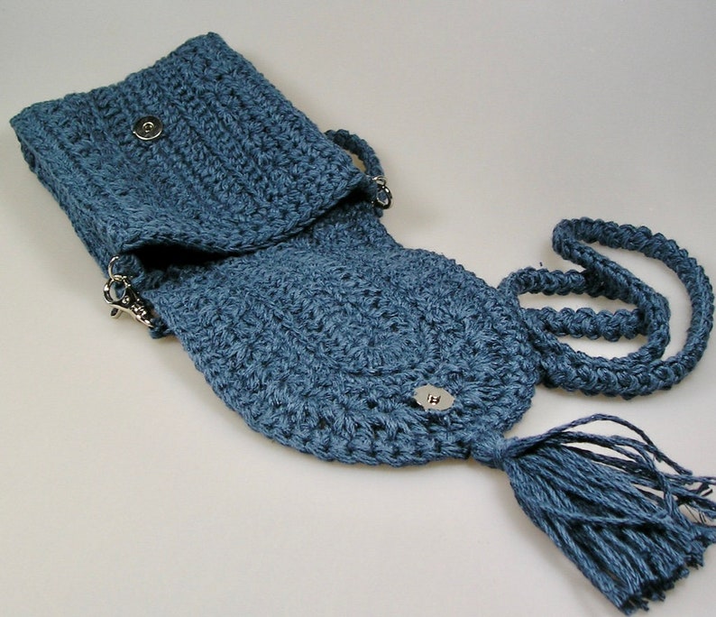 Small blue handmade crochet shoulder bag image 6